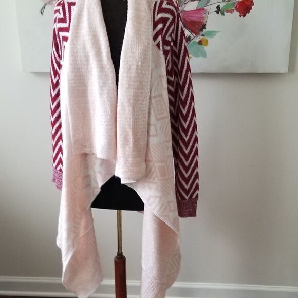 𝅺Red, Pink and White Cardigan Sweater - Picture 9 of 9
